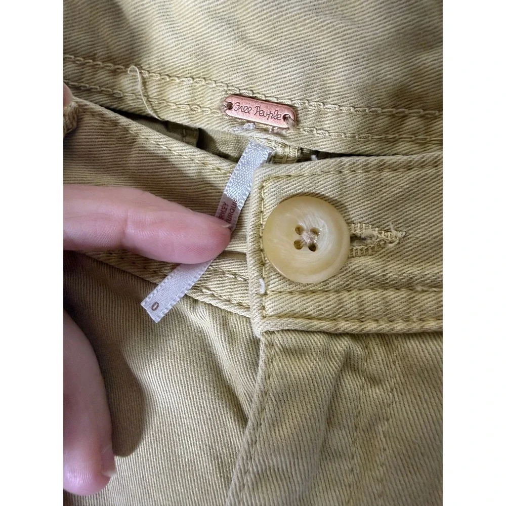 Free People Women's Pleated Khaki Wide Leg Pants‎ Size 0